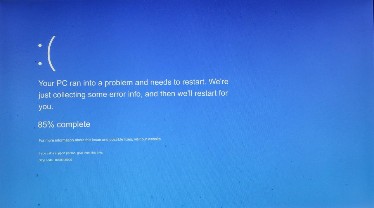 London UK 19 July 2024 IT Problem affecting major operations across the world .The blue screen of death is a critical error screen displayed by the Microsoft Windows and ReactOS operating systems. It indicates a system crash, in which the operating system reaches a critical condition where it can no longer operate safely.Paul Quezada-Neiman/AlamyLive News