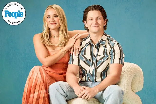 <p>Sonja Flemming/CBS</p> Emily Osment and Montana Jordan of 'Georgie & Mandy's First Marriage'