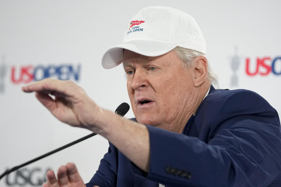 Johnny Miller, the 2023 Bob Jones Award recipient, speaks during a news conference at the U.S. Open Championship golf tournament at The Los Angeles Country Club on Wednesday, June 14, 2023, in Los Angeles. (AP Photo/Chris Carlson)