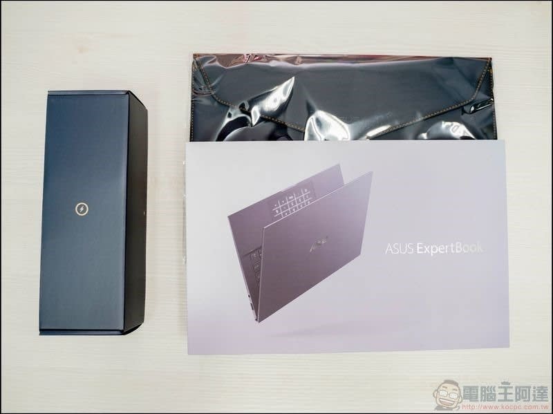 ASUS ExpertBook B9 (B9450) 開箱