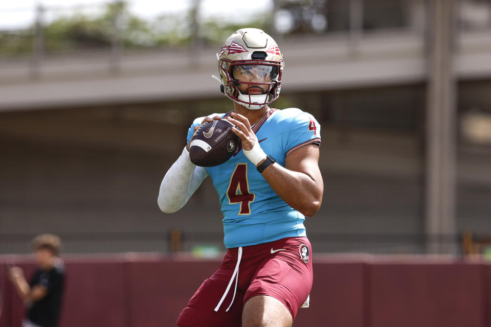 Quarterback DJ Uiagalelei verliet dit seizoen Oregon State voor Florida State.  (Don Juan Moore/Getty Images)