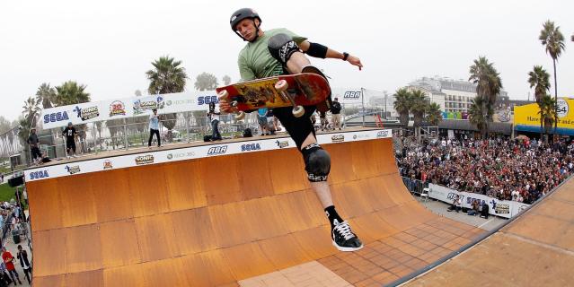 Tony Hawk's Kickflip Meme Inspires Self-Kickflipping Skateboard