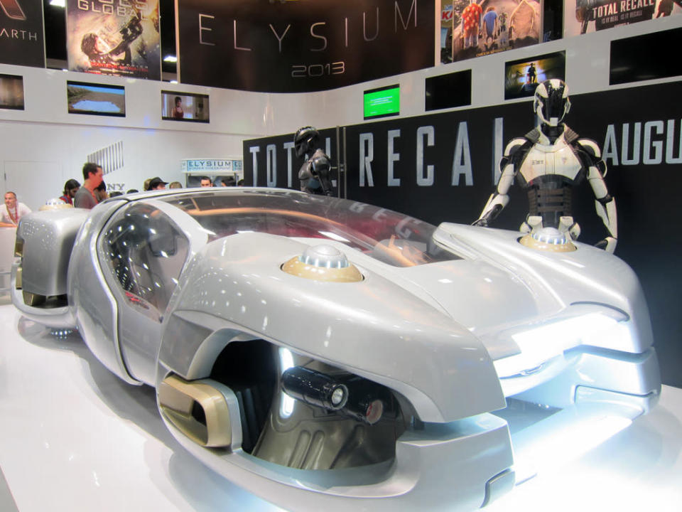 A flying car from the new 'Total Recall' - San Diego Comic-Con 2012