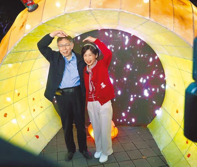 前台北市長柯文哲9日與妻子陳佩琪參觀台灣燈會，台北市長蔣萬安親自接待。（本報資料照片）