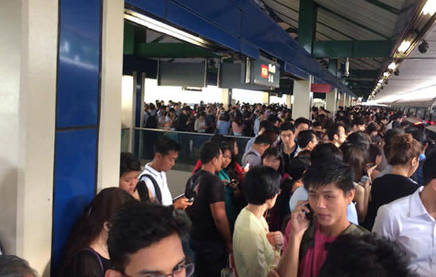 The scene at Khatib MRT station during a train disruption on the North-South Line earlier in 2014. (Yahoo file photo)