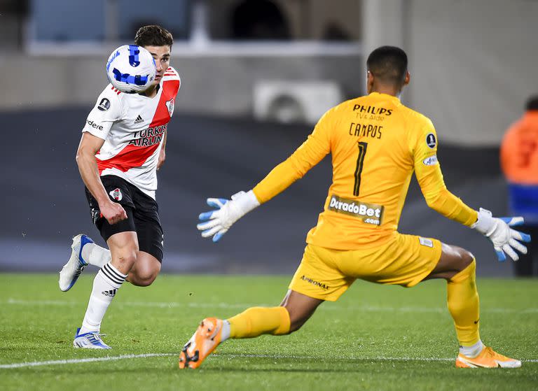 El gol más lindo de los seis: el último, con un toque con el revés del pie derecho tras una gran asistencia de Elías Gómez