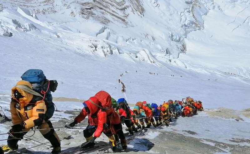 因應武漢肺炎（新冠肺炎）疫情，尼泊爾宣布取消聖母峰2020年所有登山許可。（AP）