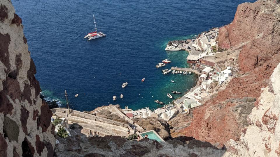 There's around 300 steps down to Ammoudi Bay