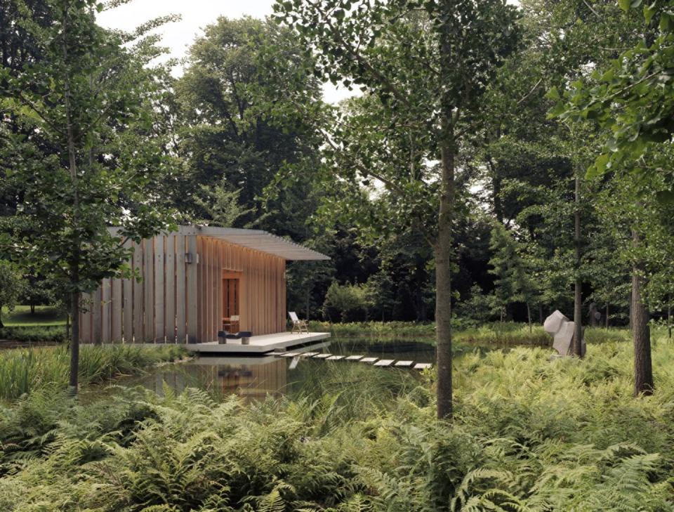 15) Residential Noguchi Sculpture Garden by Edwina von Gal: Long Island, NY