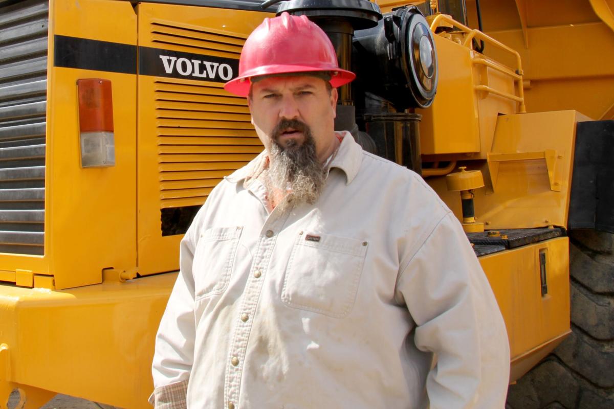 Report: 'Gold Rush' star Todd Hoffman has a new gold mining show