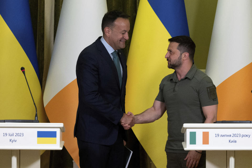 Ireland's Prime Minister Leo Varadkar, left, shakes hands with Ukraine's President Volodymyr Zelenskyy during a joint news conference at Horodetskyi House in Kyiv, Ukraine, Wednesday July 19, 2023. (Clodagh Kilcoyne/Pool via AP)