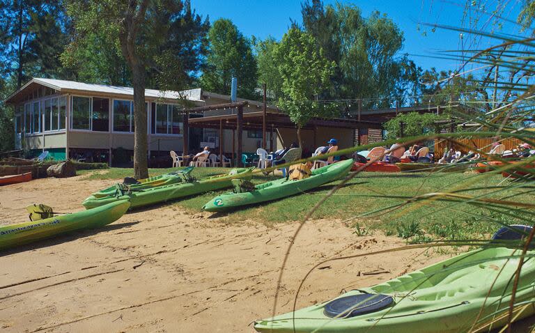 ¿Qué tal salir a remar en kayak en familia?