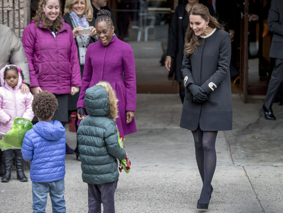 The Duchess of Cambridge and&nbsp;New York City's&nbsp;first lady, Chirlane McCray, at the Northside Center for Child Development in Harlem on Dec. 8, 2014. (Photo: Brendan McDermid/Reuters)