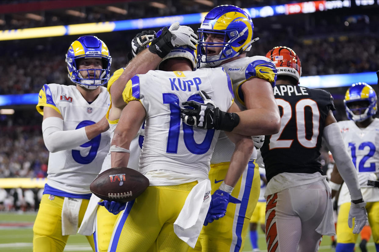 Los Angeles Rams wide receiver Cooper Kupp (10) and his teammates are looking to repeat as Super Bowl champions. (AP Photo/Marcio Jose Sanchez)