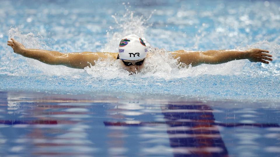  Katie Ledecky competes in the Women's 400 Meter Individual Medley finals on Day 3 of the TYR Pro Swim Series Knoxville at Allan Jones Intercollegiate Aquatic Center on January 12, 2024 in Knoxville, Tennessee. 