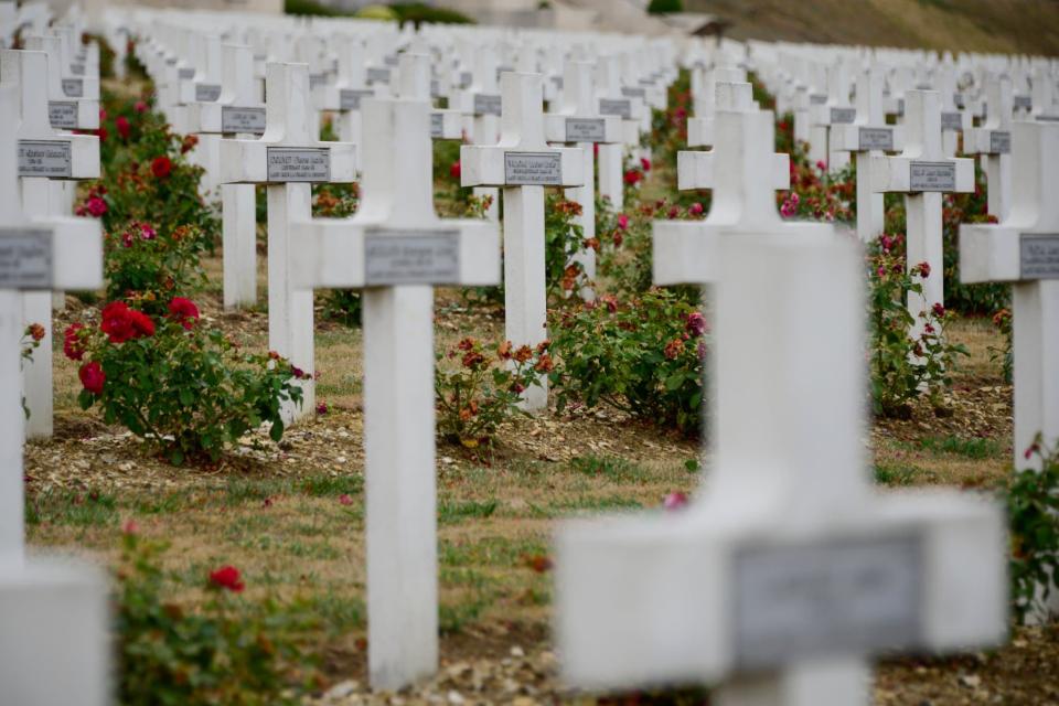 Le cimetière de Douamont, près de Verdun (Meuse). - Astrid VELLGUTH