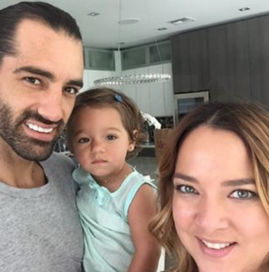 Con sólo un año y 8 meses de edad ha logrado cambiar la vida tanto de Adamari López como de Toni Costa.