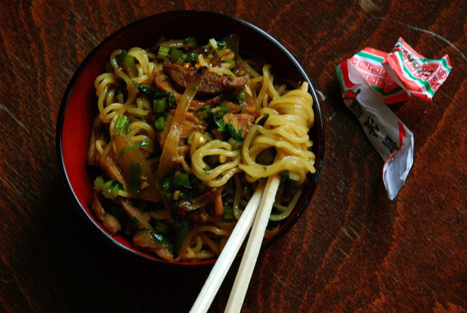 Shredded Pork & Chinese Celery Lo Mein