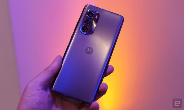 Motorola Edge (2022) is here to conquer the mid-range American market -  PhoneArena