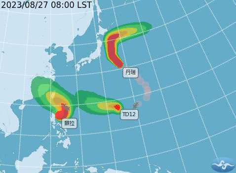中間的低壓帶即將形成海葵颱風，它的走向恐拉住蘇拉颱風，有機會有雙颱效應產生。（圖／氣象局）