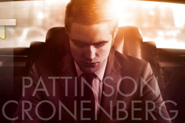 Und ganz besonders gespannt darf man auf „Cosmopolis“ (2012) unter der Regie von David Cronenberg sein. Robert Pattinson spielt den erfolgreichen Vermögensverwalter und Millionär Eric Packer, der mit einer weißen Stretchlimousine durch Manhattan chauffiert wird, um sich bei seinem Lieblingsfriseur die Haare schneiden zu lassen. Doch die Stadt steht kurz vor dem Kollaps. Während Packer im Inneren seiner Limo von hartem Sex träumt, über Medien sinniert und riskante Börsen-Geschäfte tätigt, finden draußen Demonstrationen von gewalttätigen Globalisierungsgegnern statt. In Begleitung seiner Leibwächter, seiner Frau, seiner Liebhaberin und seinem Arzt cruist Packer durch das Chaos. Als er endlich bei seinem Friseur ankommt, steht auch seine Existenz kurz vor dem Zusammenbruch.