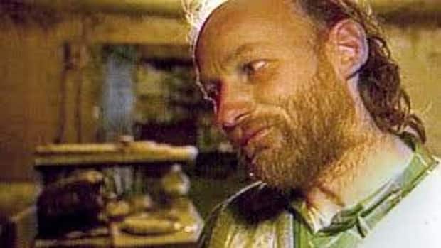 Robert Pickton at his Port Coquitlam, B.C., home in an undated television image. The serial killer was assaulted at a maximum-security prison in Quebec on Sunday. (Global TV/Reuters - image credit)