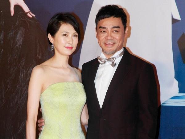 兩人結婚25年依舊甜蜜。