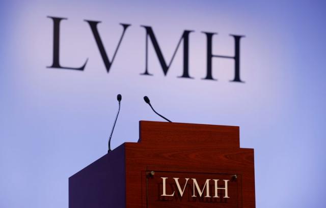 LVMH's fashion division rose 9% in third quarter as growth slows