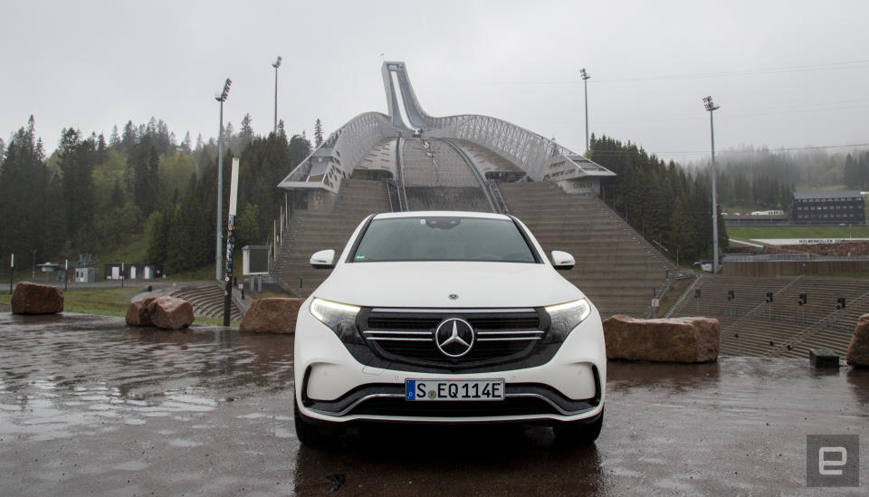 Mercedes-Benz ECQ 400 4MATIC first drive