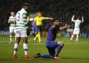 Britain Football Soccer - Celtic v FC Barcelona - UEFA Champions League Group Stage - Group C - Celtic Park, Glasgow, Scotland - 23/11/16 Barcelona's Luis Suarez reacts as Celtic's Emilio Izaguirre looks on Action Images via Reuters / Lee Smith Livepic