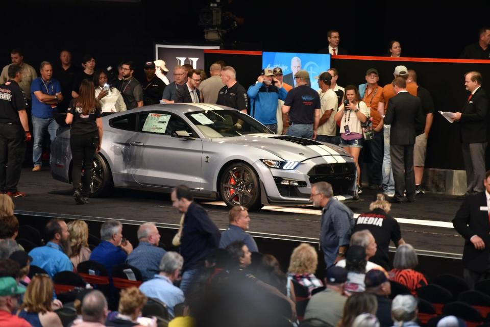 barrett jackson shelby gt500 heritage edition