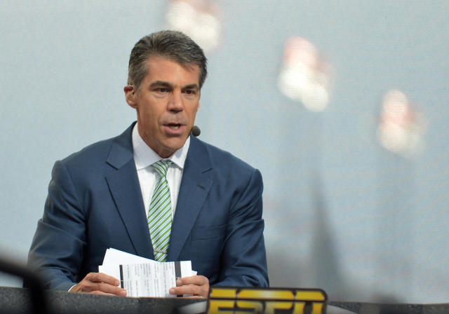 Report: ESPN to keep 'Monday Night Football' booth of Steve Levy