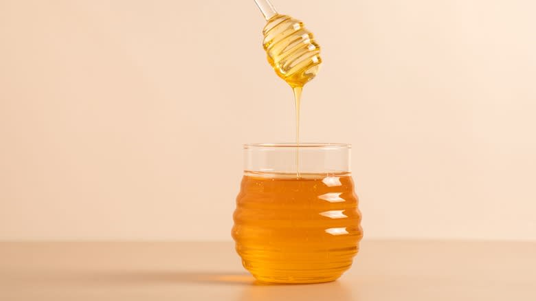 Honey jar and honey stick