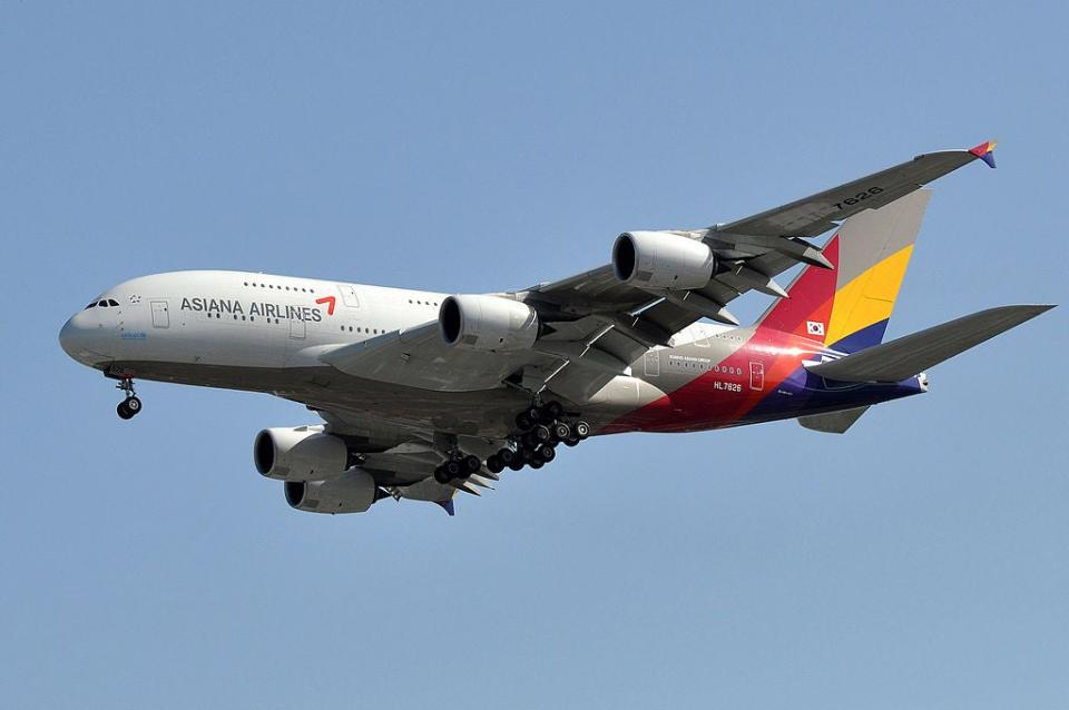 An Asiana Airlines Airbus A380: Wikimedia/Eric Salard