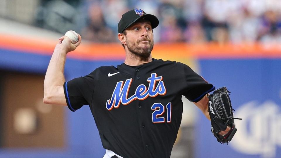 Jun 13, 2023; New York City, New York, USA; New York Mets starting pitcher Max Scherzer (21) delivers a pitch during the first inning against the New York Yankees at Citi Field.