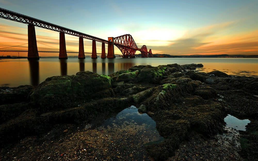 A cycling tour is a time-effective way to cover the top sights – including Forth Bridge (pictured) - ©PeteRowbottom2012