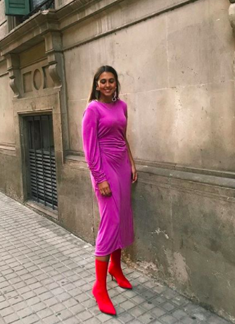 <p>And the colour trend translated well on the streets, as fashion month saw journalists and influencers alike decked in pink and red. Regardless of the season, it’s a sartorial trick that works wonders. Bring on 2018. <em>[Photo: @hannamw]</em> </p>