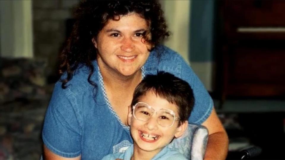 Dee Dee Blanchard and Gypsy Rose Blanchard (The Prison Confessions of Gypsy Rose Blanchard)