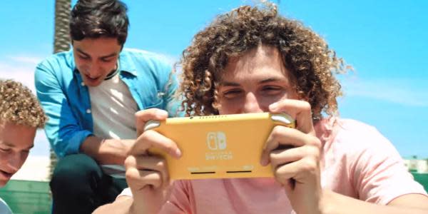 Aseguran que Nintendo batalló para reducir el precio del Switch Lite