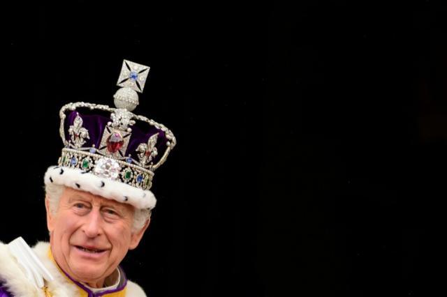 König Charles III. hat der britischen Bevölkerung für das "größtmögliche Krönungsgeschenk" gedankt. "Zu wissen, dass wir Ihre Unterstützung und ihren Zuspruch haben, Ihre auf so vielfältige Weise zum Ausdruck gezeigte Herzlichkeit zu erleben", dies sei das größtmögliche Geschenk gewesen.