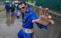 <p>An Elvis impersonator on Kentucky Derby Day at Churchill Downs on May 5, 2018 in Louisville, Ky. (Photo : Scott Serio/Eclipse Sportswire/Getty Images) </p>