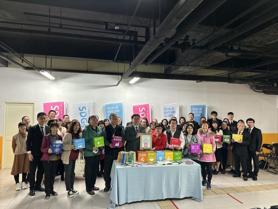 經國管理暨健康學院與台灣創價學會共同合作舉辦「SDGs × 希望與行動的種子展」。（經國管理暨健康學院提供）