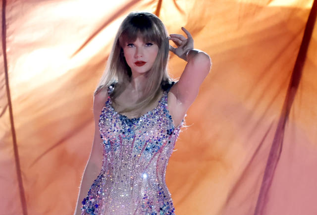 The Eras Tour Hits Different on TV — What the Taylor Swift Concert Loses  (and Gains) on Disney+ - Yahoo Sports