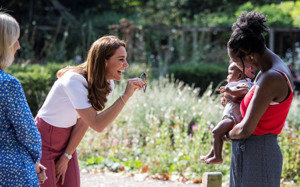 Kate makes friends with six month old Makena Grace - PA