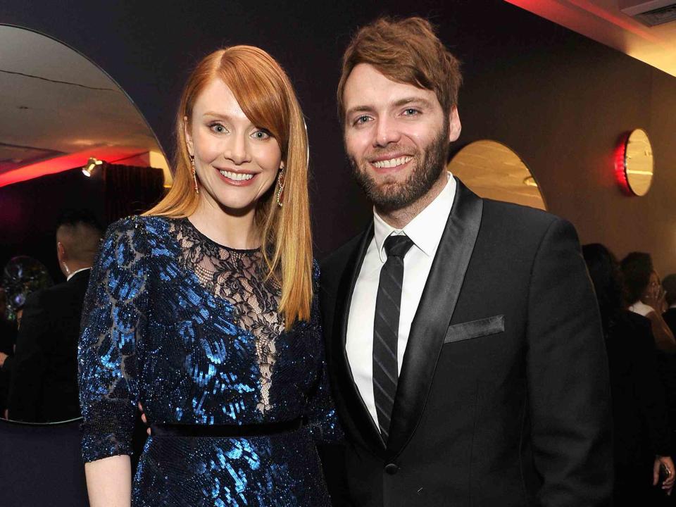 <p>John Sciulli/Getty </p> Bryce Dallas Howard and Seth Gabel attend The 2016 InStyle and Warner Bros. 73rd annual Golden Globe Awards Post-Party on January 10, 2016 in Beverly Hills, California.  