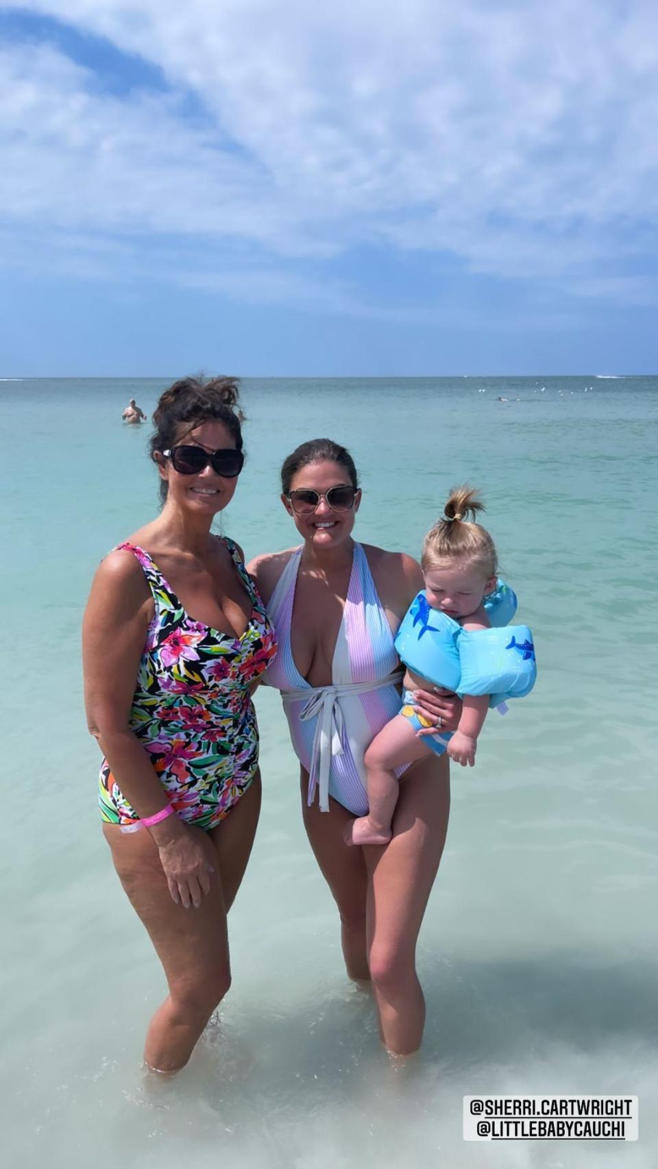 The Vanderpump Rules alum posed with her mom, Sherri Cartwright, and her son, Cruz, during an April 2022 beach trip.