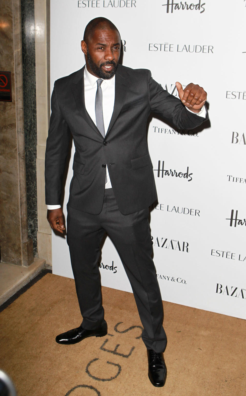 LONDON, UNITED KINGDOM - OCTOBER 31: Idris Elba attends the Harper's Bazaar Woman of the Year Awards at Claridge's Hotel on October 31, 2012 in London, England. (Photo by Fred Duval/Getty Images)