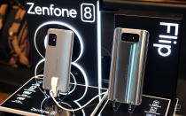 <p>Zenfone 8 及 Zenfone 8 Flip</p> 