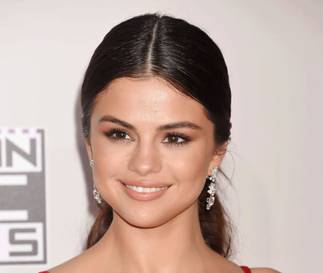 Selena Gomez has a new, shorter haircut and we’re obsessed