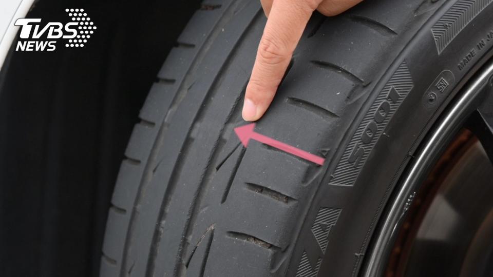 最重要的是時常檢查輪胎是否已經需要更換，避免抓地力不足，甚至是爆胎的狀況發生。(圖片來源/ TVBS)